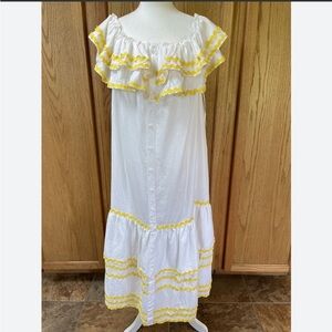 LiSA MARIE FERNANDEZ:  Off-Shoulder Dress Accents